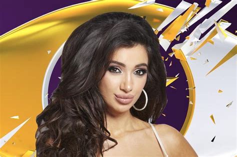 who is chloe khan